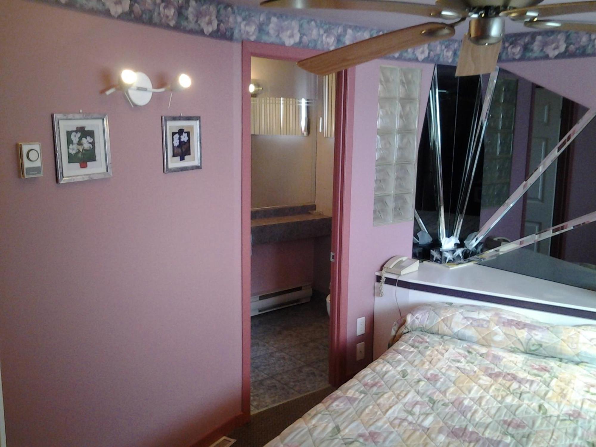 Motel Normandie Louiseville Phòng bức ảnh