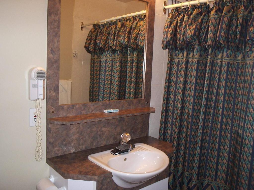 Motel Normandie Louiseville Ngoại thất bức ảnh