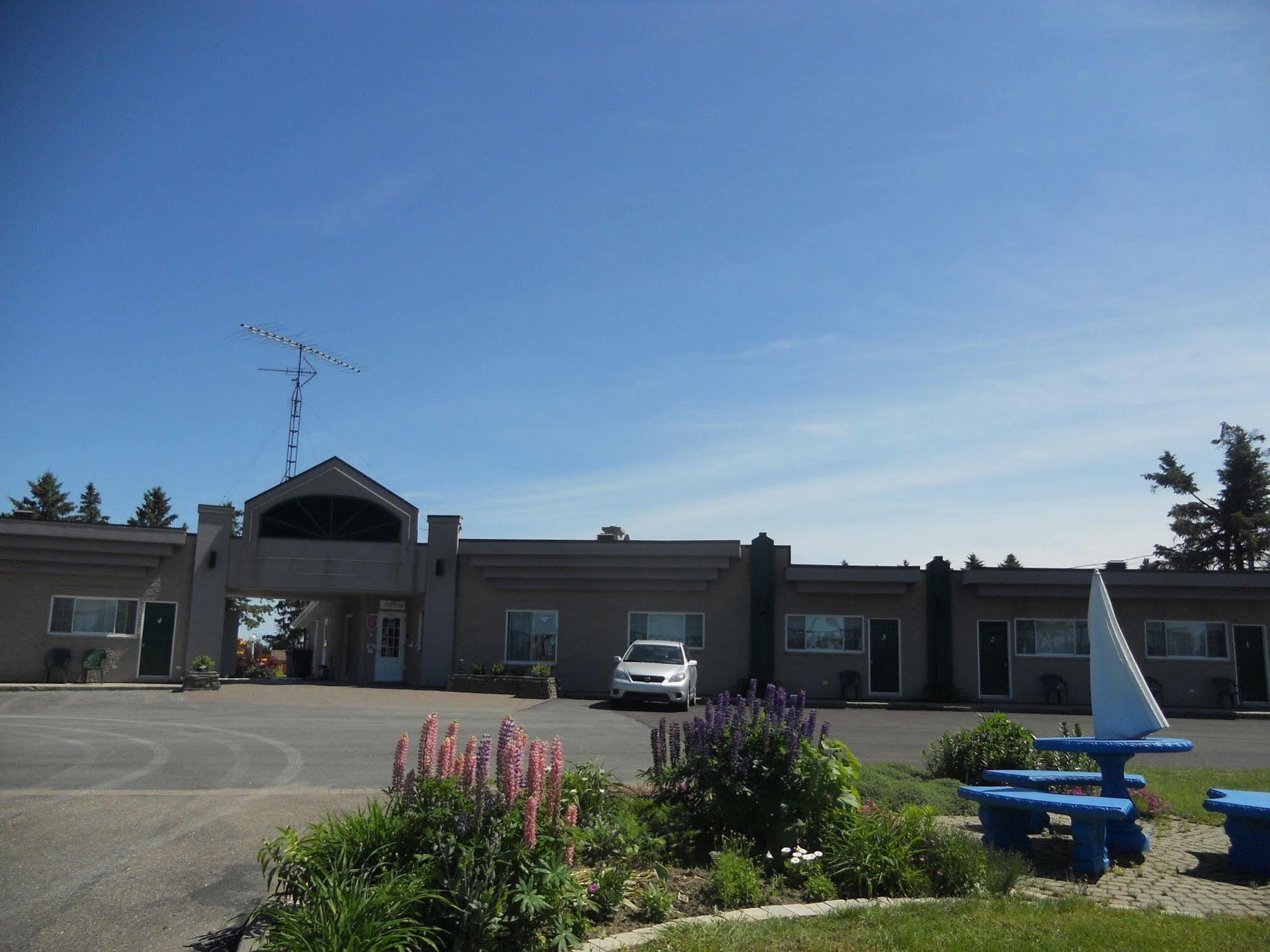 Motel Normandie Louiseville Ngoại thất bức ảnh