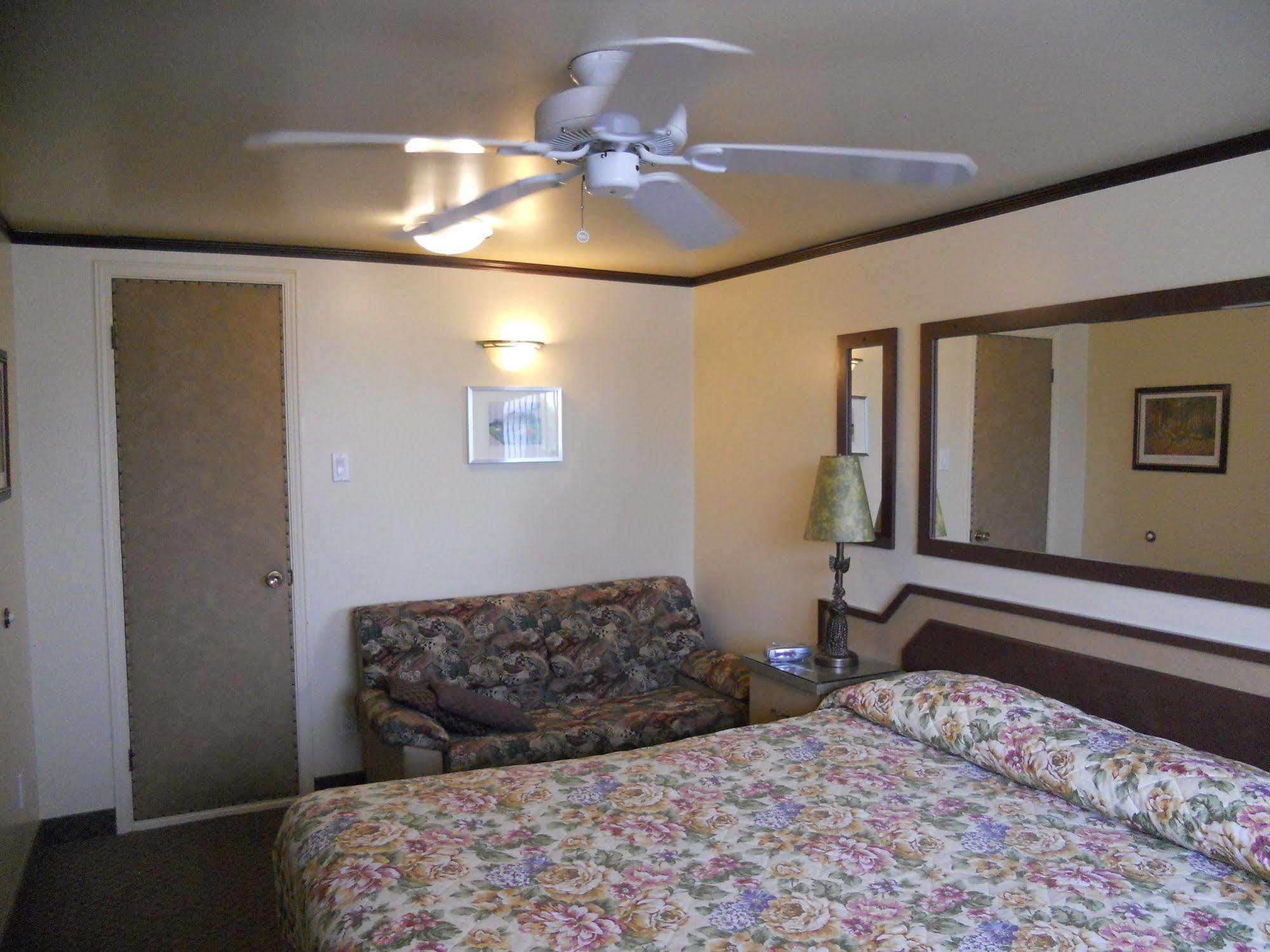 Motel Normandie Louiseville Ngoại thất bức ảnh